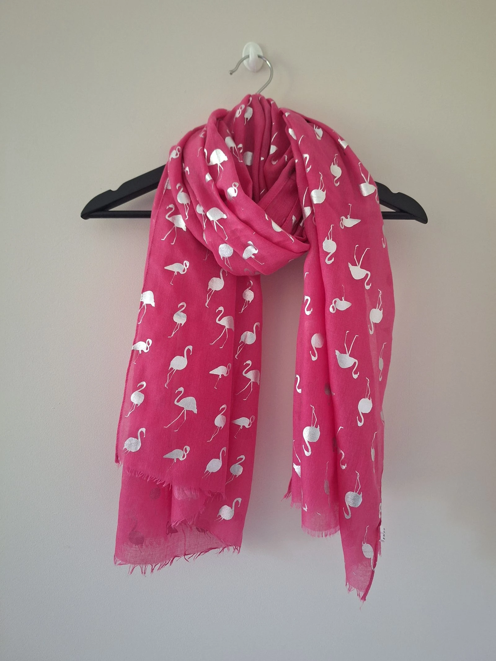 Écharpe rosa com estampa de flamingo prateado em algodão/viscose – photo 5